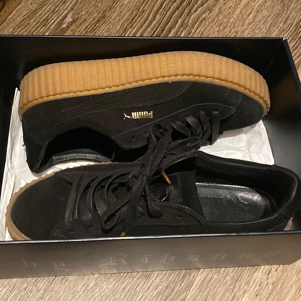 Gently used suede creepers black and oatmeal size 9